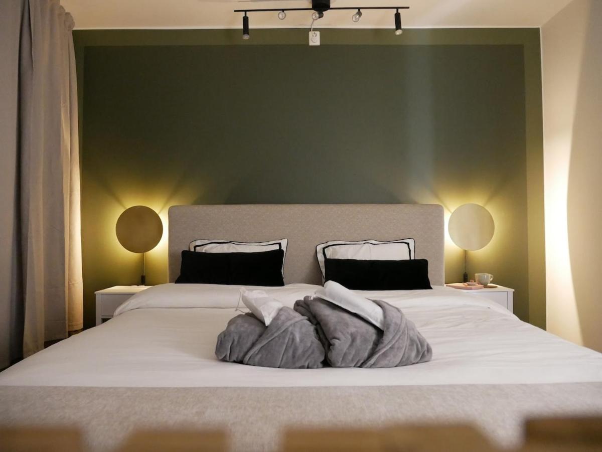 Folktale Apartment *