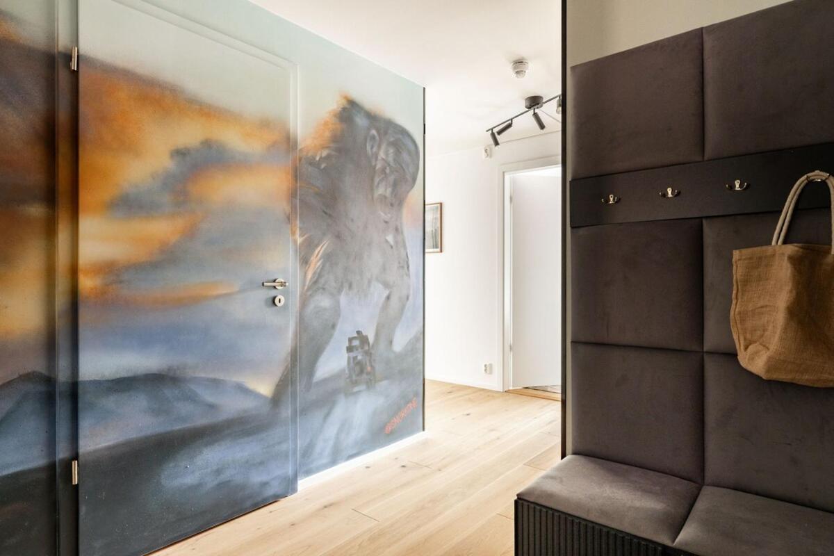 Apartment Folktale *